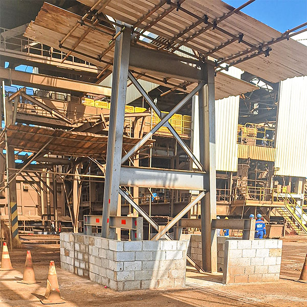 Obras Industriais no bairro S�o Geraldo, Arax�