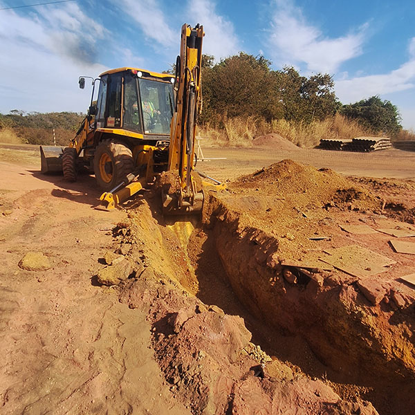 Escava��es, Reaterros e Perfura��es